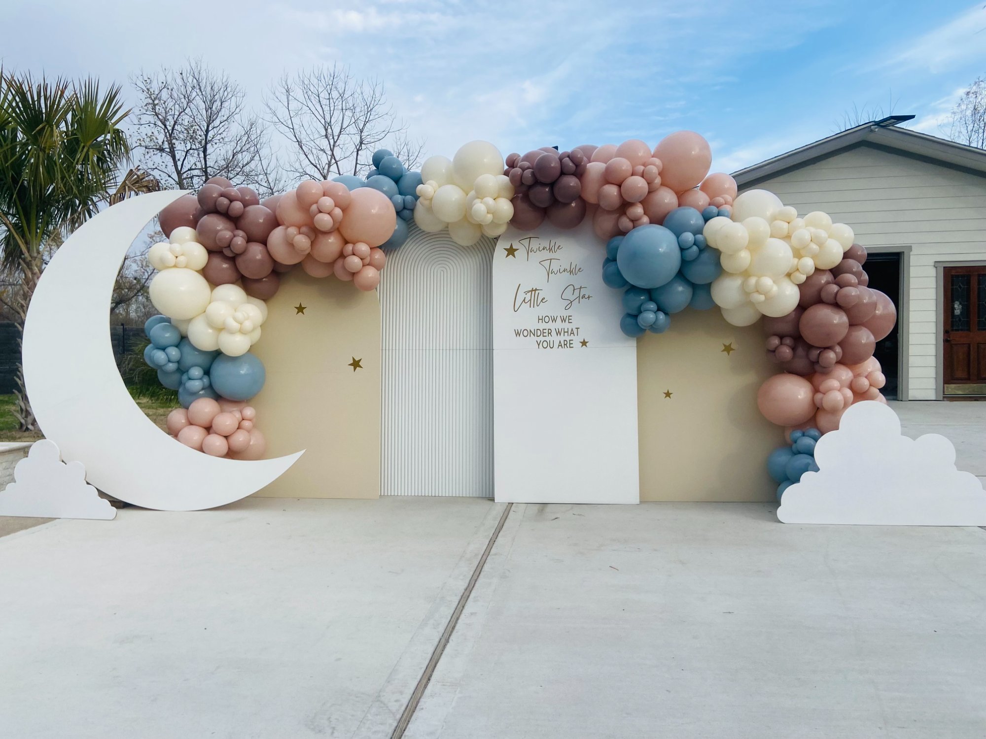 Beautiful outdoor balloon decoration setup serving Houston Texas
